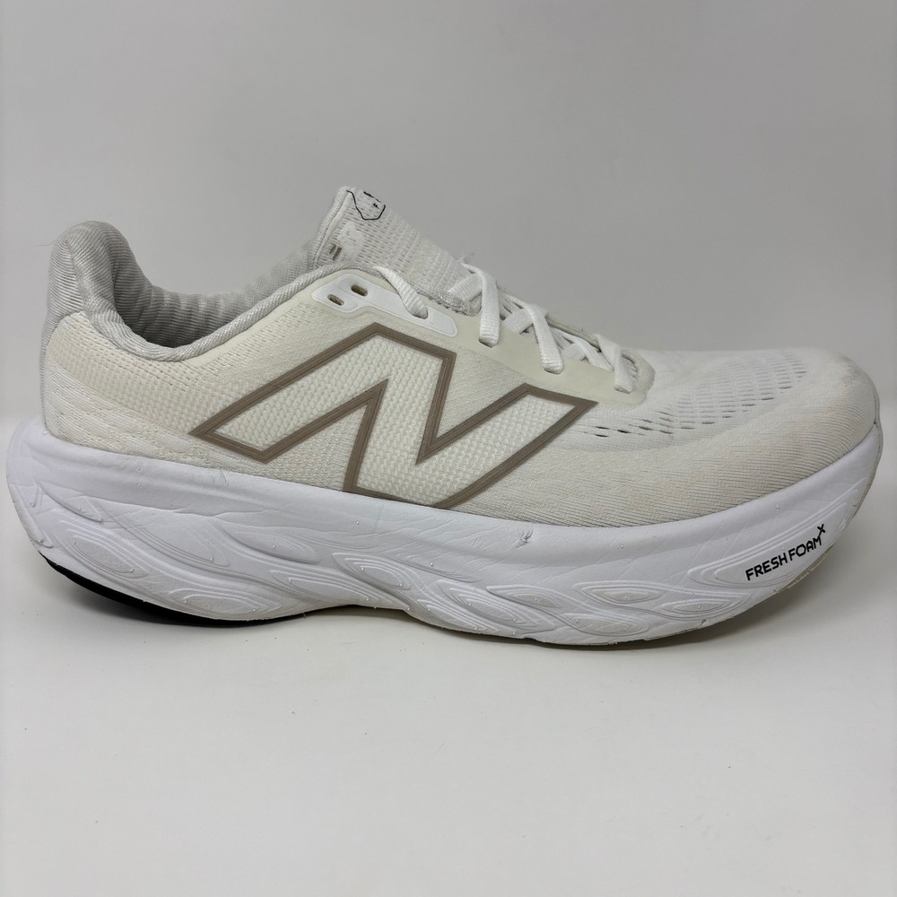 New Balance Women's Size 8.5 White Athletic Running Shoes Sneakers (W1080W14)